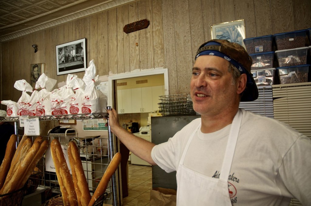 BREAD BAKER